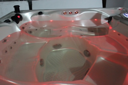 Гидромассажный бассейн Sunrans SR872